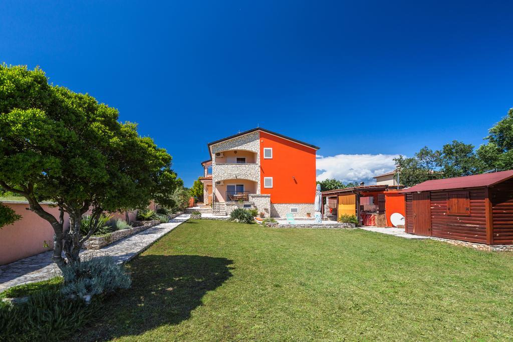 Apartments Villa Orange Медулин Экстерьер фото