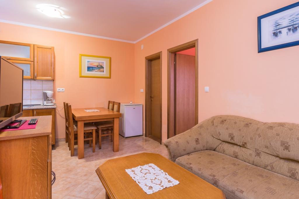 Apartments Villa Orange Медулин Экстерьер фото