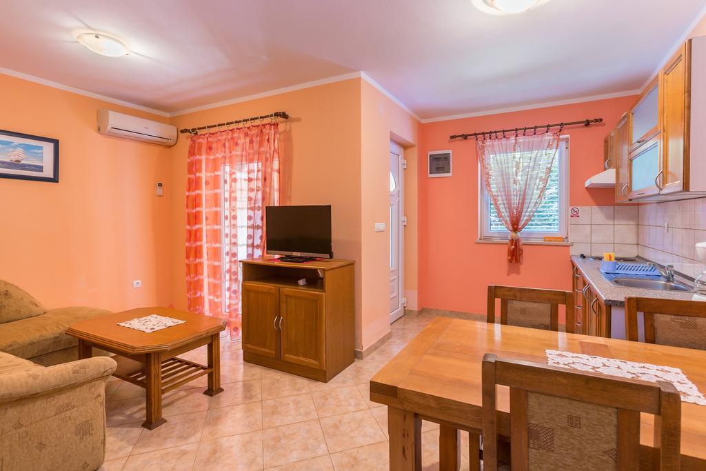 Apartments Villa Orange Медулин Экстерьер фото